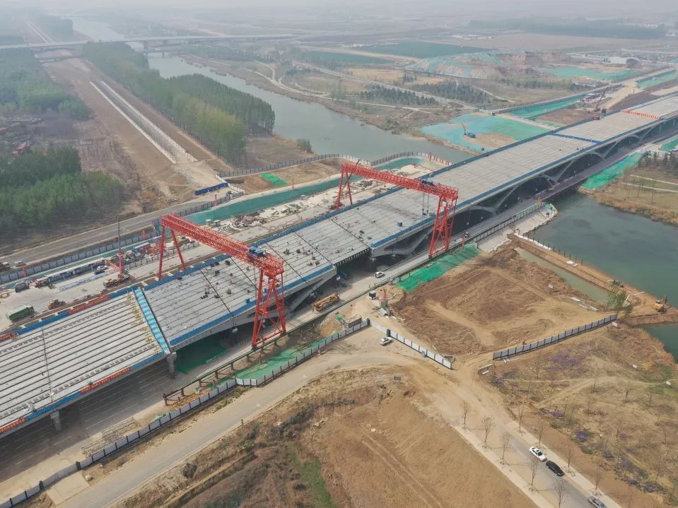 連收兩封表揚(yáng)信，講述188天“拼”出的奇跡